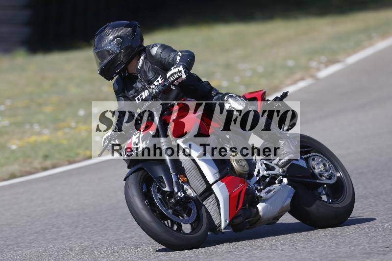 /36 08.08.2026  Pluess Motosport ADR/Freies Fahren/63